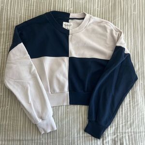 a&f soft af cropped crewneck